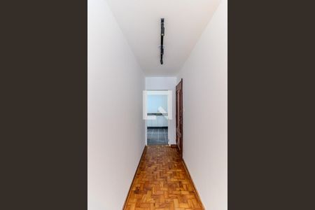 Corredor de apartamento para alugar com 3 quartos, 117m² em Santa Cecilia, São Paulo