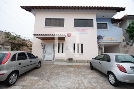 Casa à venda com 530m², 5 quartos e 8 vagasFachada