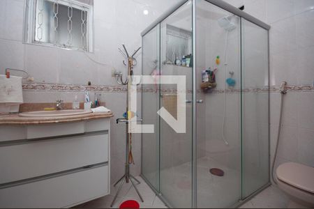 Casa à venda com 530m², 5 quartos e 8 vagasBanheiro Social