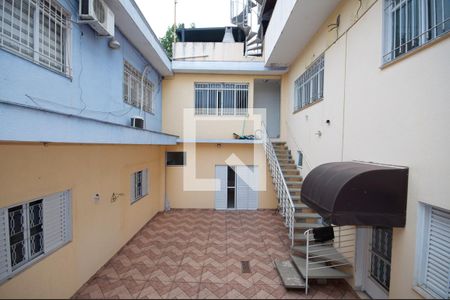 Casa à venda com 530m², 5 quartos e 8 vagasQuintal
