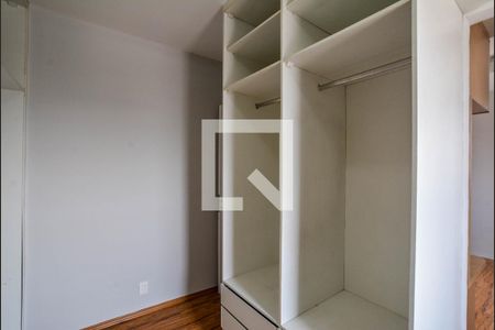 Apartamento para alugar com 76m², 2 quartos e 2 vagasCloset da suíte