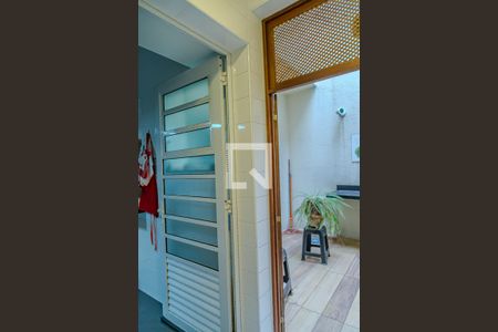 Casa à venda com 160m², 3 quartos e 4 vagasÁrea de Serviço