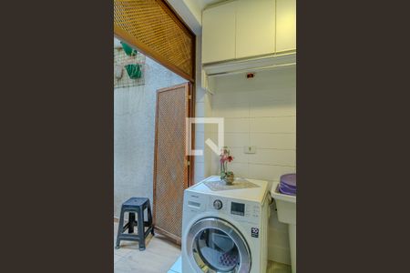 Casa à venda com 160m², 3 quartos e 4 vagasÁrea de Serviço