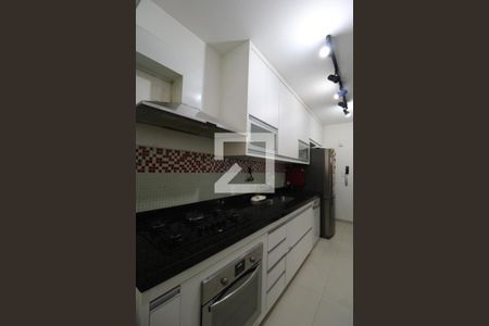 Apartamento à venda com 120m², 3 quartos e 2 vagasCozinha