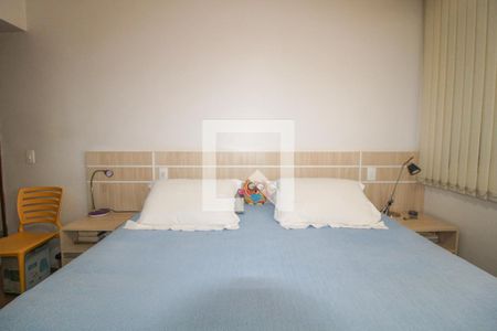 Apartamento à venda com 120m², 3 quartos e 2 vagasQuarto 4