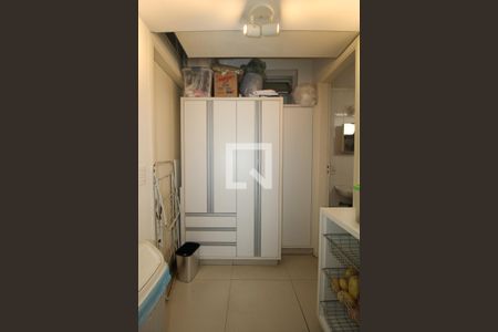 Apartamento à venda com 120m², 3 quartos e 2 vagasLavanderia