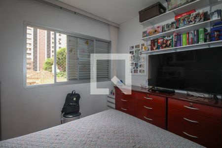 Apartamento à venda com 120m², 3 quartos e 2 vagasQuarto 2