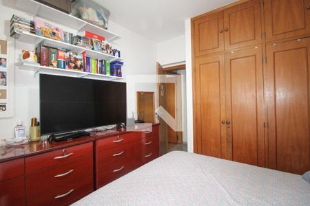 Apartamento à venda com 120m², 3 quartos e 2 vagasQuarto 2