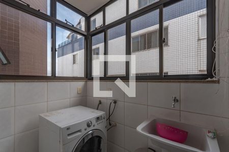Apartamento à venda com 215m², 3 quartos e 2 vagasÁrea de Serviço