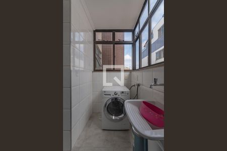 Apartamento à venda com 215m², 3 quartos e 2 vagasÁrea de Serviço