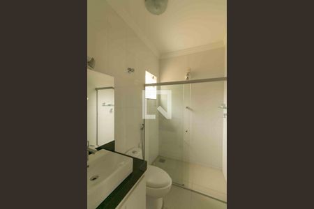 Casa à venda com 1000m², 5 quartos e 4 vagas Casa à venda com 1000m², 5 quartos e 4 vagasBanheiro da Suíte 2
