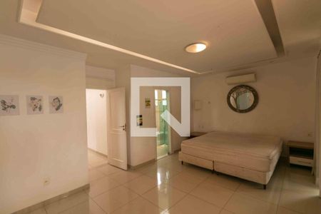Casa à venda com 1000m², 5 quartos e 4 vagas Casa à venda com 1000m², 5 quartos e 4 vagasSuite 1