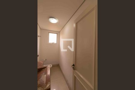 Casa à venda com 1000m², 5 quartos e 4 vagas Casa à venda com 1000m², 5 quartos e 4 vagasLavabo