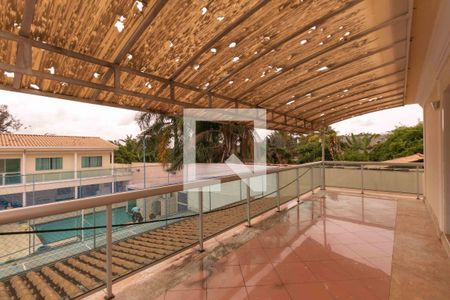 Casa à venda com 1000m², 5 quartos e 4 vagas Casa à venda com 1000m², 5 quartos e 4 vagasVaranda Suite 1
