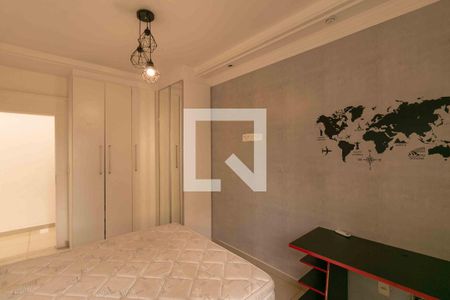 Casa à venda com 1000m², 5 quartos e 4 vagas Casa à venda com 1000m², 5 quartos e 4 vagasQuarto 2