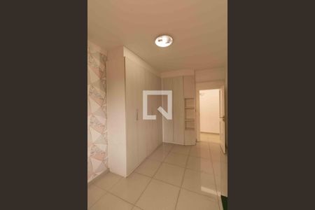 Casa à venda com 1000m², 5 quartos e 4 vagas Casa à venda com 1000m², 5 quartos e 4 vagasQuarto 1