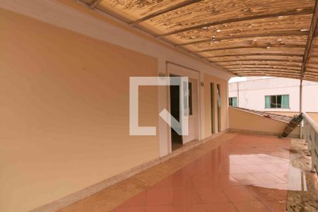 Casa à venda com 1000m², 5 quartos e 4 vagas Casa à venda com 1000m², 5 quartos e 4 vagasVaranda Suite 1