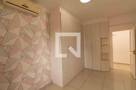 Casa à venda com 1000m², 5 quartos e 4 vagas Casa à venda com 1000m², 5 quartos e 4 vagasQuarto 1