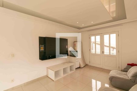 Casa à venda com 1000m², 5 quartos e 4 vagas Casa à venda com 1000m², 5 quartos e 4 vagasSala 2