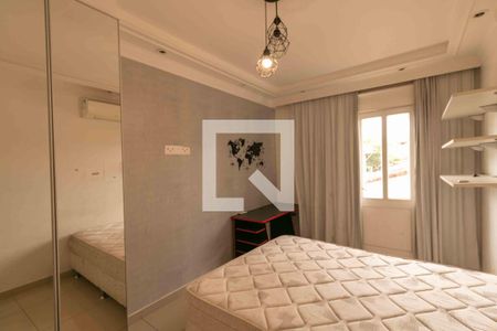 Casa à venda com 1000m², 5 quartos e 4 vagas Casa à venda com 1000m², 5 quartos e 4 vagasQuarto 2
