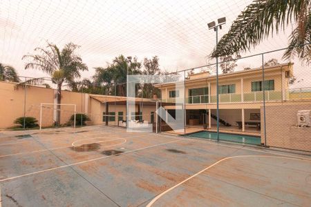 Casa à venda com 1000m², 5 quartos e 4 vagas Casa à venda com 1000m², 5 quartos e 4 vagasQuadra