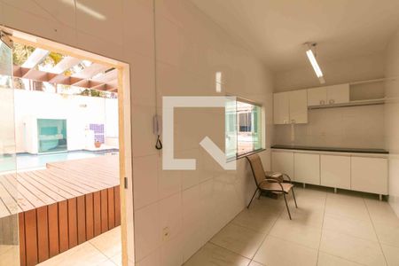 Casa à venda com 1000m², 5 quartos e 4 vagas Casa à venda com 1000m², 5 quartos e 4 vagasÁrea de Serviço