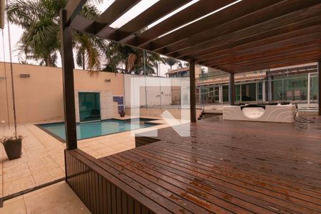 Casa à venda com 1000m², 5 quartos e 4 vagas Casa à venda com 1000m², 5 quartos e 4 vagasÁrea Externa