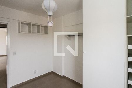 Apartamento à venda com 110m², 3 quartos e 2 vagasQuarto 02