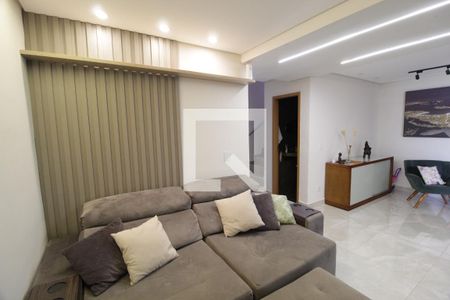 Casa de condomínio para alugar com 102m², 3 quartos e 2 vagasSala