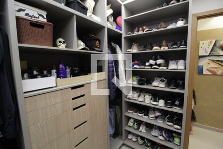 Casa de condomínio para alugar com 102m², 3 quartos e 2 vagasCloset