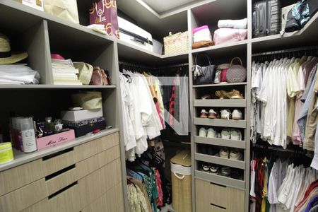Casa de condomínio para alugar com 102m², 3 quartos e 2 vagasCloset