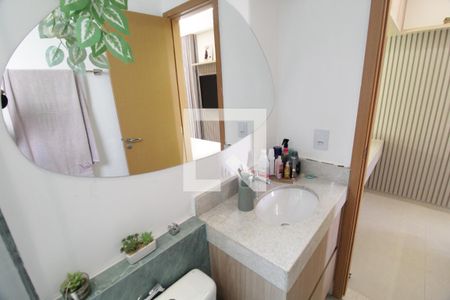 Casa de condomínio para alugar com 102m², 3 quartos e 2 vagasBanheiro da Suíte 2