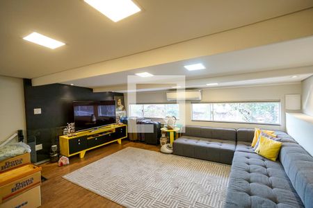 Casa de condomínio à venda com 165m², 3 quartos e 2 vagasSótão