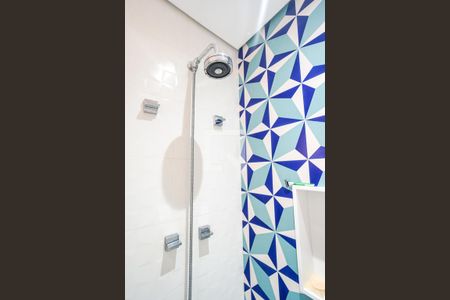 Casa de condomínio à venda com 165m², 3 quartos e 2 vagasBanheiro da suíte