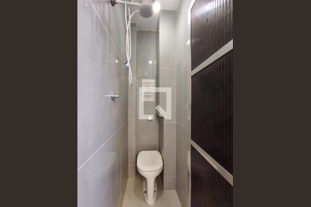Apartamento para alugar com 90m², 3 quartos e sem vaga Apartamento para alugar com 90m², 3 quartos e sem vagaBanheiro de serviço