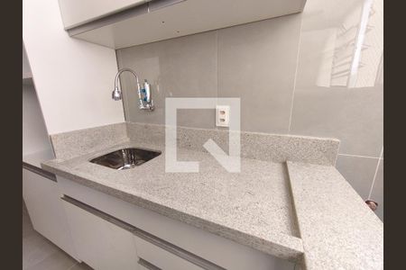 Apartamento para alugar com 90m², 3 quartos e sem vaga Apartamento para alugar com 90m², 3 quartos e sem vagaCozinha