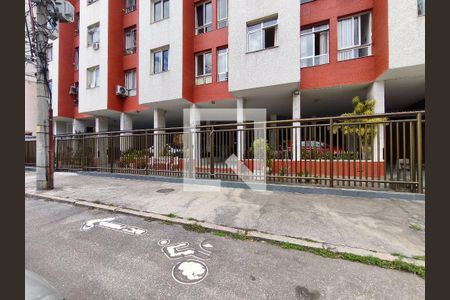 Apartamento para alugar com 90m², 3 quartos e sem vaga Apartamento para alugar com 90m², 3 quartos e sem vagaFachada e portaria