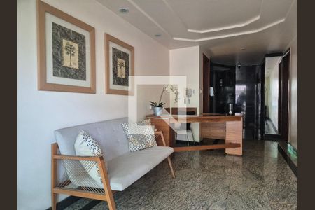 Apartamento à venda com 95m², 2 quartos e 1 vaga Apartamento à venda com 95m², 2 quartos e 1 vagaHall de entrada