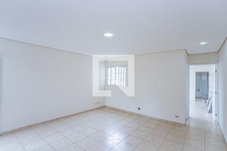 Sala de casa para alugar com 2 quartos, 150m² em Parque Maria Domitila, São Paulo
