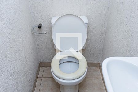 Lavabo de casa para alugar com 2 quartos, 150m² em Parque Maria Domitila, São Paulo