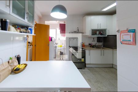 Apartamento à venda com 95m², 3 quartos e 3 vagas Apartamento à venda com 95m², 3 quartos e 3 vagasCozinha