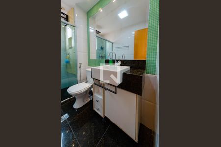 Apartamento à venda com 95m², 3 quartos e 3 vagas Apartamento à venda com 95m², 3 quartos e 3 vagasBanheiro suíte