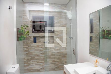 Casa à venda com 313m², 4 quartos e 3 vagas Casa à venda com 313m², 4 quartos e 3 vagasBanheiro social 2