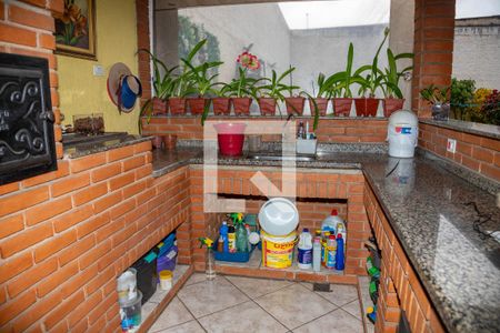 Casa à venda com 313m², 4 quartos e 3 vagas Casa à venda com 313m², 4 quartos e 3 vagasÁrea de lazer - churrasqueira