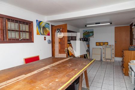 Casa à venda com 313m², 4 quartos e 3 vagas Casa à venda com 313m², 4 quartos e 3 vagasSalão