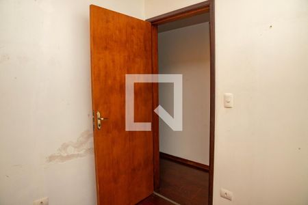 Casa à venda com 313m², 4 quartos e 3 vagas Casa à venda com 313m², 4 quartos e 3 vagasQuarto 3
