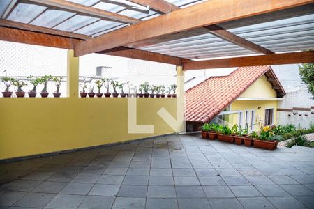 Casa à venda com 313m², 4 quartos e 3 vagas Casa à venda com 313m², 4 quartos e 3 vagasGaragem