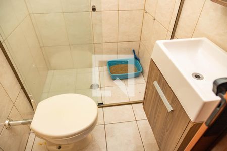 Casa à venda com 313m², 4 quartos e 3 vagas Casa à venda com 313m², 4 quartos e 3 vagasBanheiro social 1