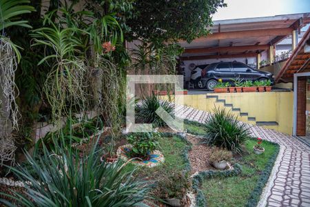 Casa à venda com 313m², 4 quartos e 3 vagas Casa à venda com 313m², 4 quartos e 3 vagasJardim