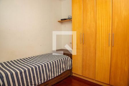 Casa à venda com 313m², 4 quartos e 3 vagas Casa à venda com 313m², 4 quartos e 3 vagasQuarto 3